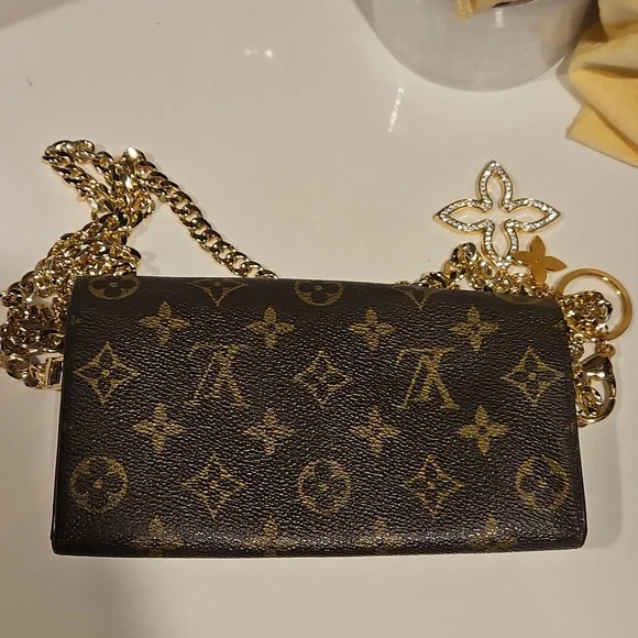 ❤️❤️Louis Vuitton Sarah Crossbody - Picture 6 of 6